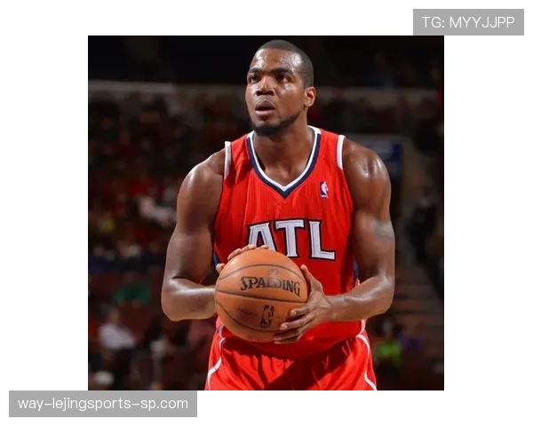 乔·杜马斯无球跑动效率提升显著拉开防守空间