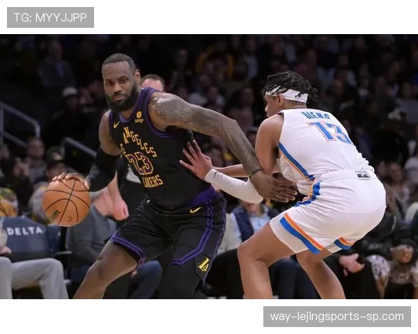 巴郎·戴维斯突破拉开空间提升雷霆关键时刻得分效率